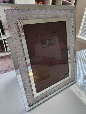 NEW Oleg Cassini Mirrored Picture Frame with Sparkling Silver Border 5x7